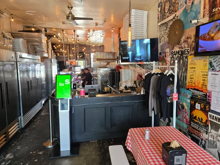 Real Pizzerias restaurant running INFI