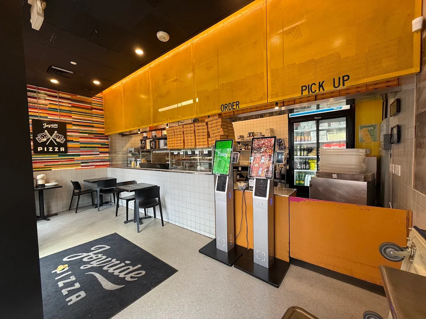 Pizzeria running INFI kiosks